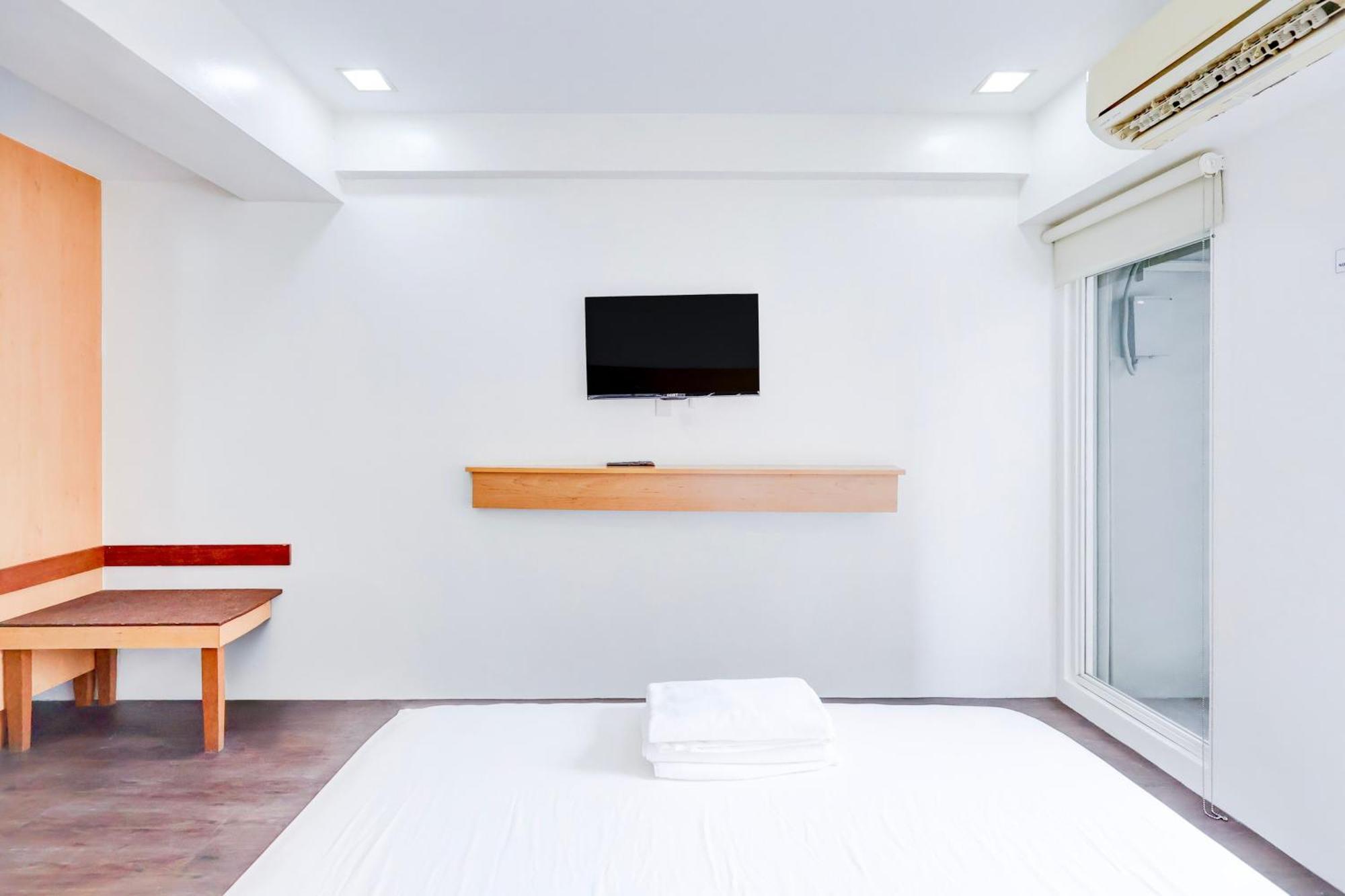 Collection O Brblock Boutique & Residences, Santa Cruz Olympia, Makati Makati City Екстериор снимка